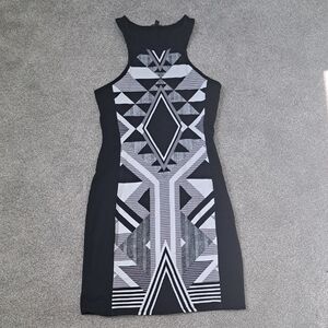 Geometric Black and White Sleeveless Dress